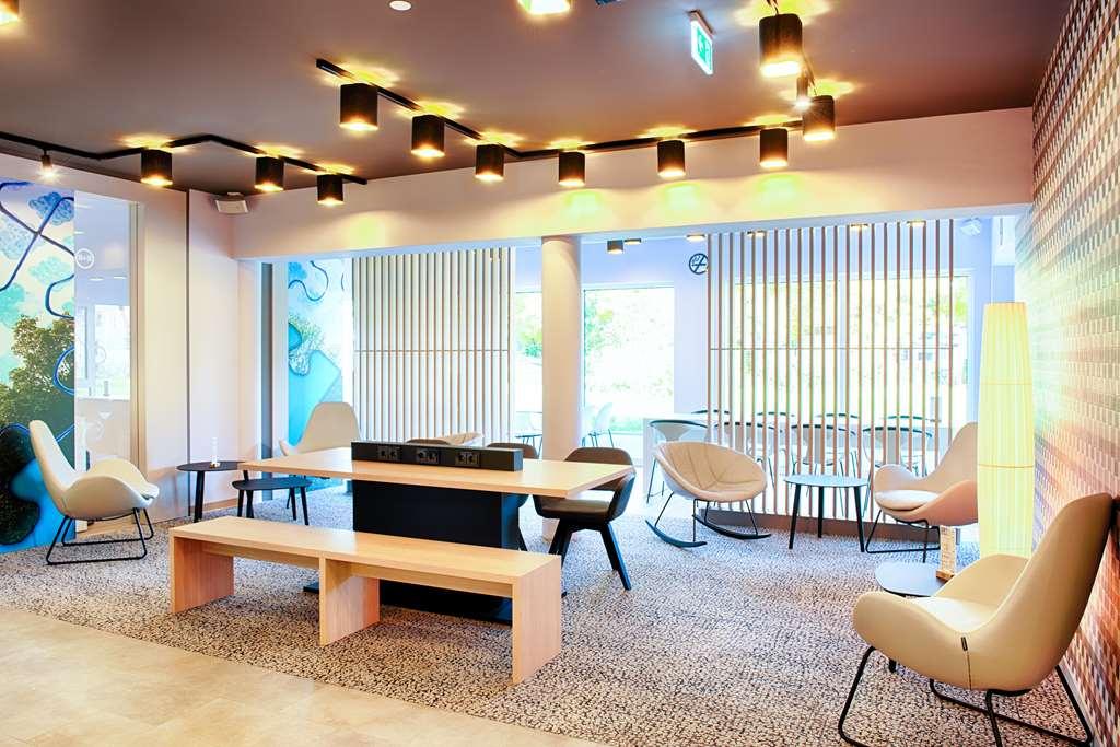 B&B Hotel Ravensburg Seengen Interior photo
